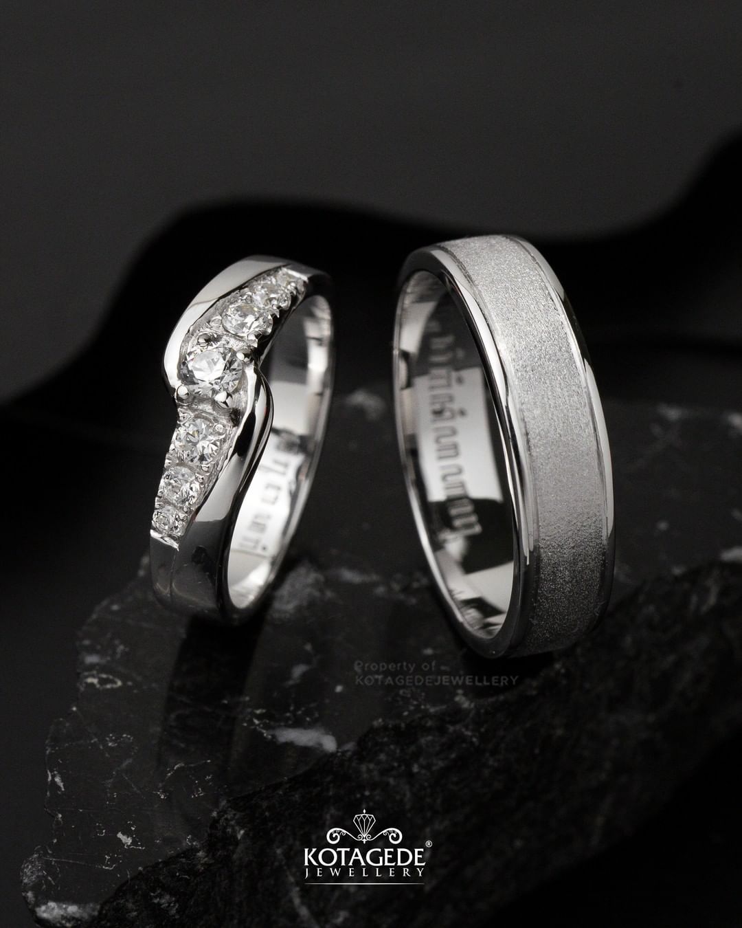 Cincin Kawin Tunangan Platidium Emas Putih Twist PTD0703WG