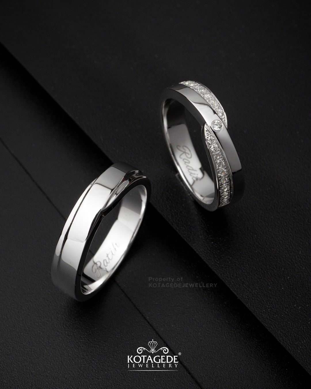 Cincin Kawin Tunangan Platidium Emas Putih Simple Twist PTD707WG